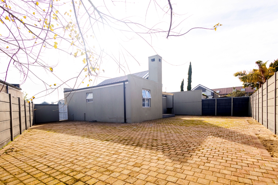 2 Bedroom Property for Sale in Viking Village Western Cape